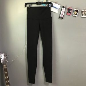 Lululemon high waisted Wunder unders